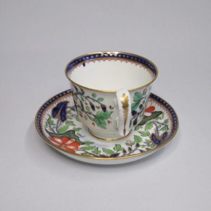 A 19th Century English porcelain tea cup and saucer - Image 4